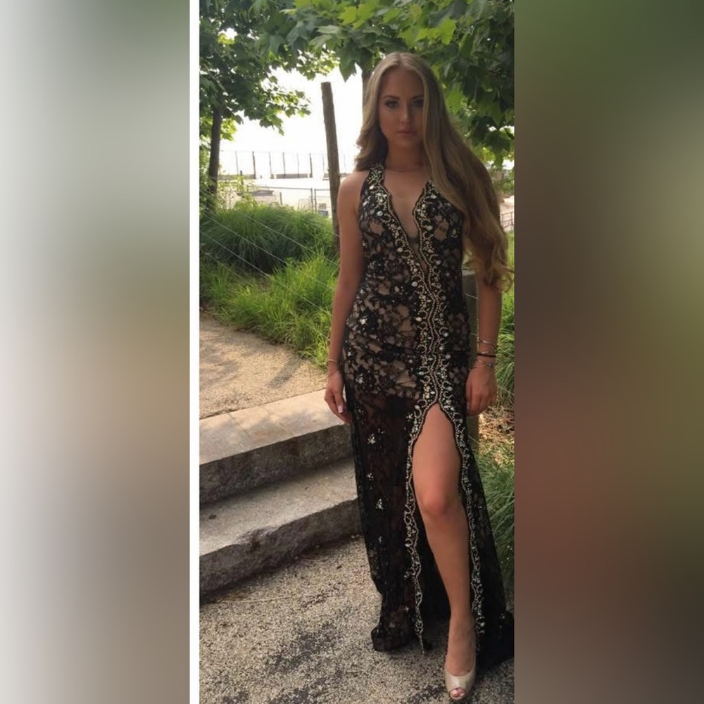 JOVANI Black Embellished Lace Prom Dress, size 0, $850